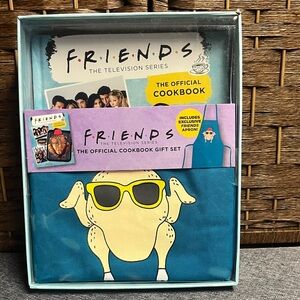 FRIENDS Official Cookbook Gift Set - Blue and Yellow